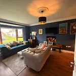 Hébergement de vacances 4br House By Travel Lets Homes Donegal With Foyleview & Garden *
