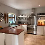 Hébergement de vacances 4br House By Travel Lets Homes Donegal With Foyleview & Garden Moville