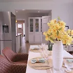 4br House By Travel Lets Homes Donegal With Foyleview & Garden Hébergement de vacances