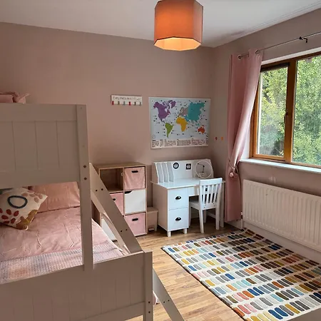 4 Bedroom House By Travel Lets Homes Quigley's Point With Foyleview & Garden * Moville