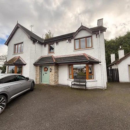 4br House By Travel Lets Homes Donegal With Foyleview & Garden Feriehus *
